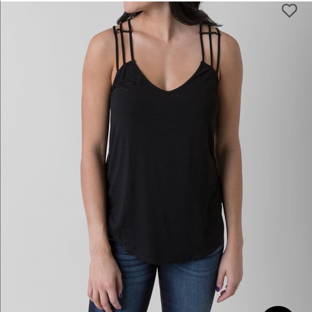 BKE Red strappy black tank🖤